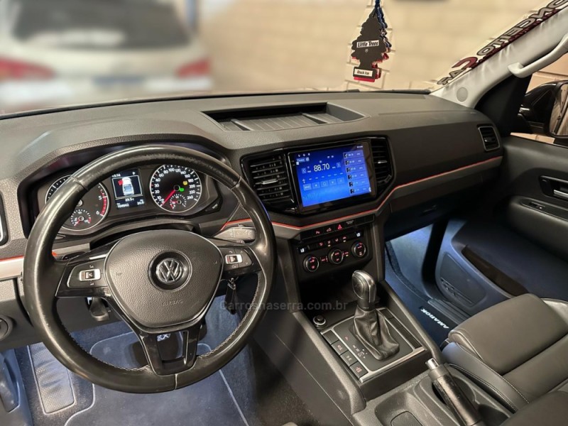 AMAROK 3.0 V6 TDI HIGHLINE CD DIESEL 4MOTION AUTOMÁTICO - 2019 - NOVO HAMBURGO