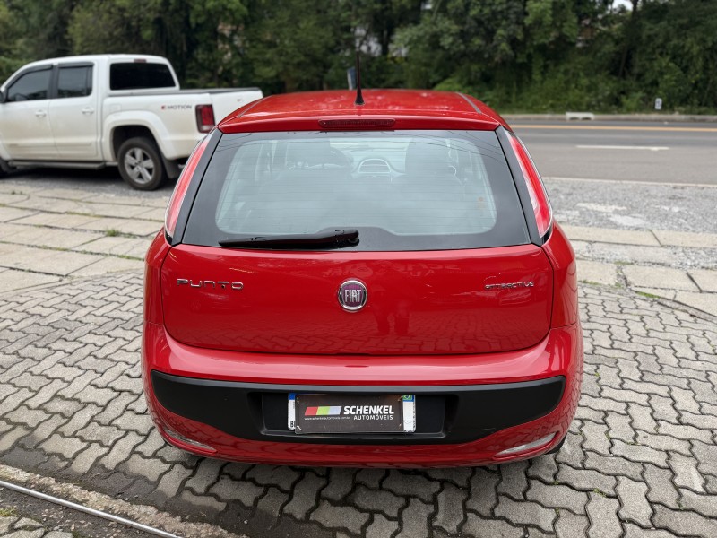 PUNTO 1.4 ATTRACTIVE ITALIA 8V FLEX 4P MANUAL - 2013 - NOVA PETRóPOLIS