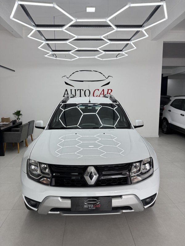 DUSTER 1.6 DYNAMIQUE 4X2 16V FLEX 4P MANUAL - 2017 - CAXIAS DO SUL
