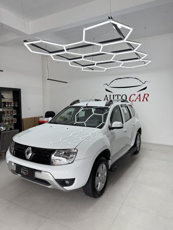 DUSTER 1.6 DYNAMIQUE 4X2 16V FLEX 4P MANUAL - 2017 - CAXIAS DO SUL