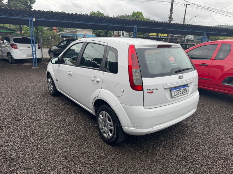 FIESTA 1.6 MPI CLASS HATCH 8V FLEX 4P MANUAL - 2012 - IGREJINHA