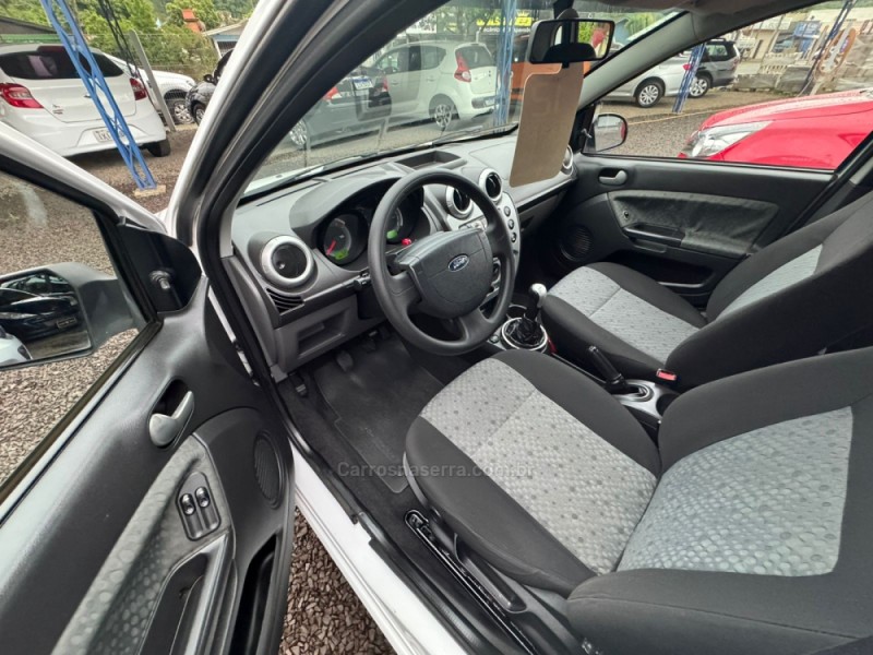 FIESTA 1.6 MPI CLASS HATCH 8V FLEX 4P MANUAL - 2012 - IGREJINHA