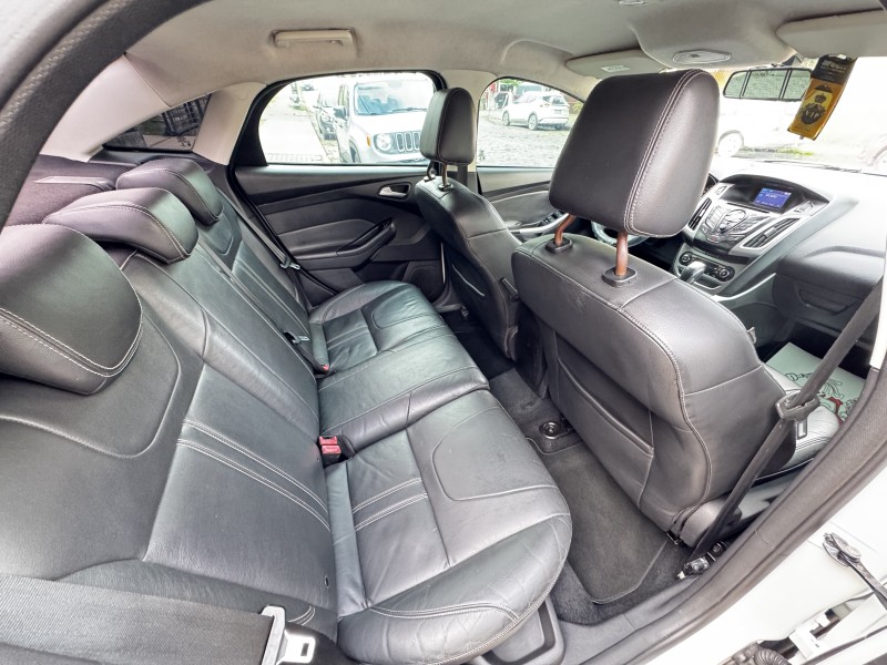 FOCUS 2.0 SE PLUS SEDAN 16V FLEX 4P AUTOMÁTICO - 2015 - CAXIAS DO SUL