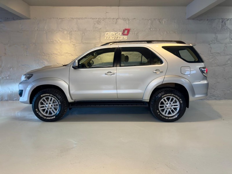 HILUX SW4 3.0 SRV 4X4 16V TURBO INTERCOOLER DIESEL 4P AUTOMÁTICO - 2014 - CAXIAS DO SUL