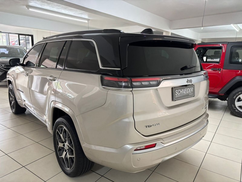 COMMANDER 2.0 OVERLAND T380 16V 4X4 TURBO DIESEL 4P AUTOMÁTICO - 2022 - NOVA PETRóPOLIS