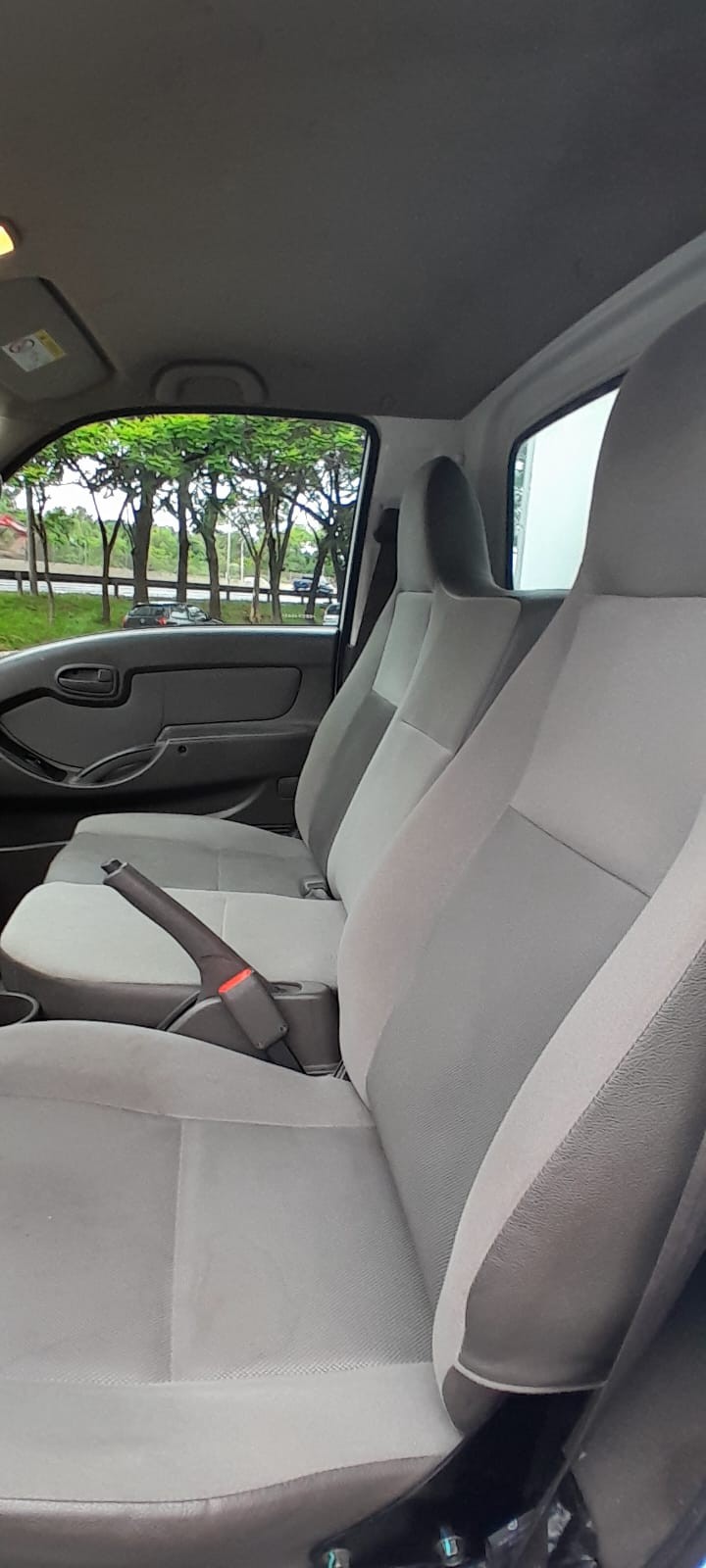 HR 2.5 4WD HDB BAU 4X4 8V TURBO INTERCOOLER DIESEL 2P MANUAL - 2024 - ESTâNCIA VELHA