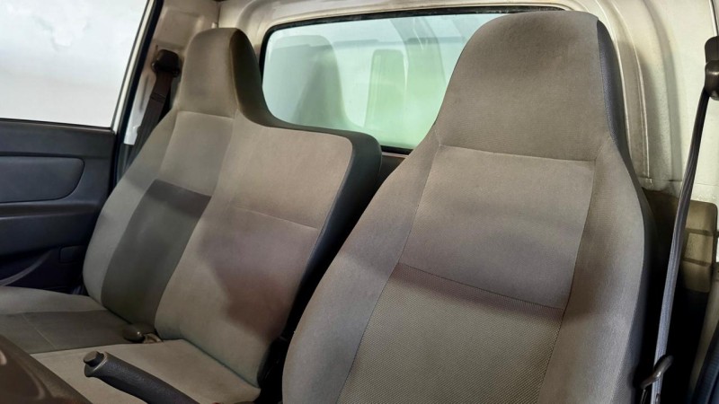 HR 2.5 4WD HDB BAU 4X4 8V TURBO INTERCOOLER DIESEL 2P MANUAL - 2024 - ESTâNCIA VELHA