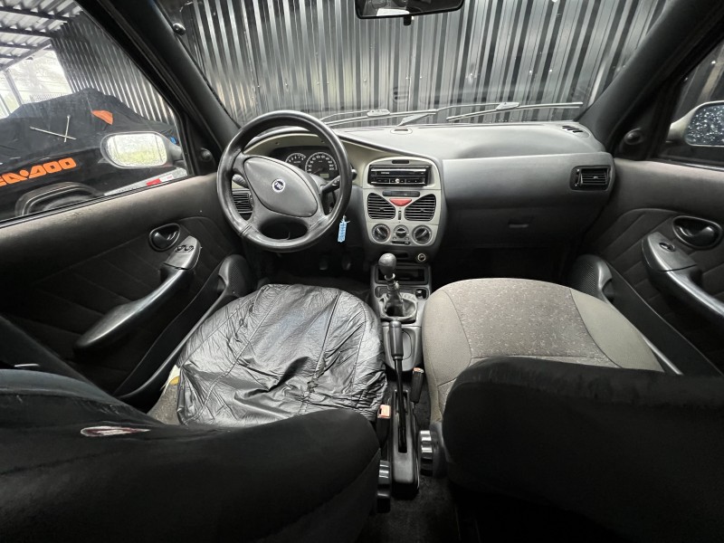 PALIO 1.0 MPI ELX 25 ANOS FIRE 16V GASOLINA 4P MANUAL - 2001 - CAXIAS DO SUL