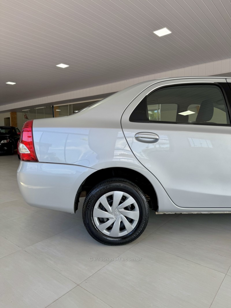 ETIOS 1.5 XS SEDAN 16V FLEX 4P AUTOMÁTICO - 2017 - VILA FLORES