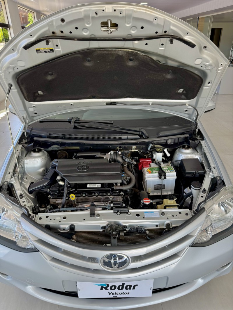 ETIOS 1.5 XS SEDAN 16V FLEX 4P AUTOMÁTICO - 2017 - VILA FLORES