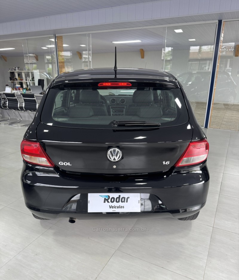 GOL 1.6 MI 8V FLEX 4P MANUAL G.V - 2011 - VILA FLORES