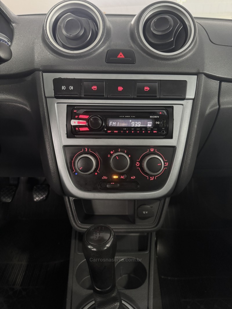 GOL 1.6 MI 8V FLEX 4P MANUAL G.V - 2011 - VILA FLORES