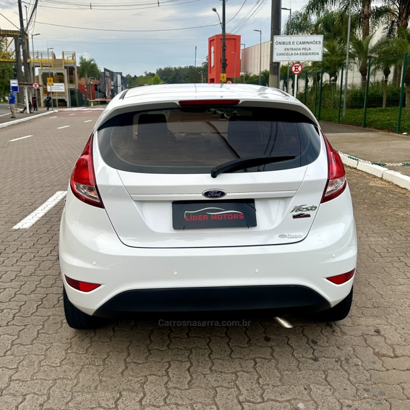 FIESTA 1.5 S HATCH 16V FLEX 4P MANUAL - 2016 - ESTâNCIA VELHA