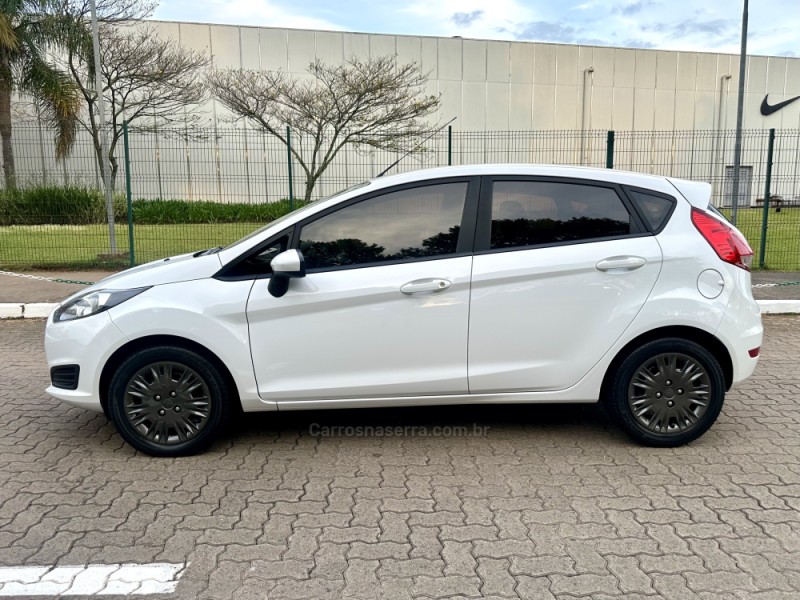 FIESTA 1.5 S HATCH 16V FLEX 4P MANUAL - 2016 - ESTâNCIA VELHA