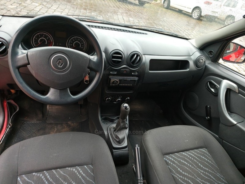 LOGAN 1.0 AUTHENTIQUE 16V FLEX 4P MANUAL - 2012 - GUAPORé