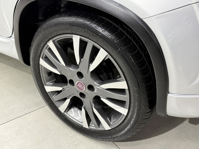 UNO 1.4 EVO SPORTING 8V FLEX 4P MANUAL - 2011 - SAPIRANGA