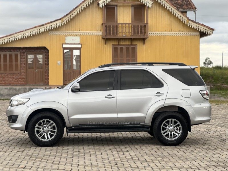 hilux sw4 3.0 srv 4x4 cd 16v turbo intercooler diesel 4p automatico 2015 antonio prado