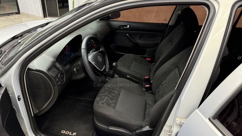 GOLF 1.6 8V GASOLINA 4P MANUAL - 1999 - SAPIRANGA
