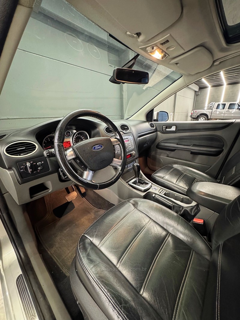 FOCUS 2.0 TITANIUM HATCH 16V FLEX 4P AUTOMÁTICO - 2012 - PASSO FUNDO