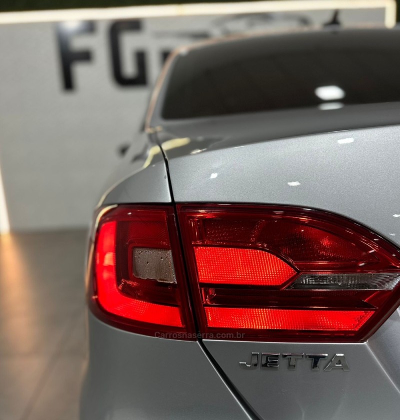 JETTA 2.0 COMFORTLINE FLEX 4P TIPTRONIC - 2013 - NOVO HAMBURGO