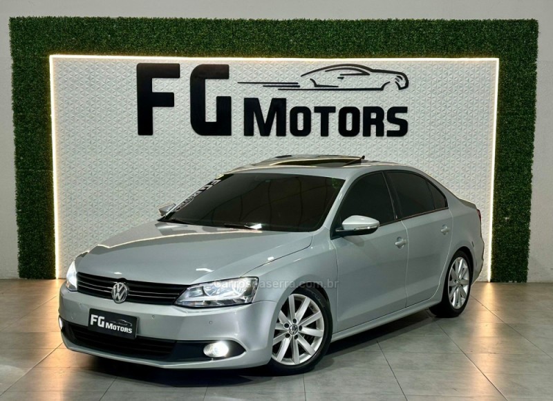 JETTA 2.0 COMFORTLINE FLEX 4P TIPTRONIC - 2013 - NOVO HAMBURGO