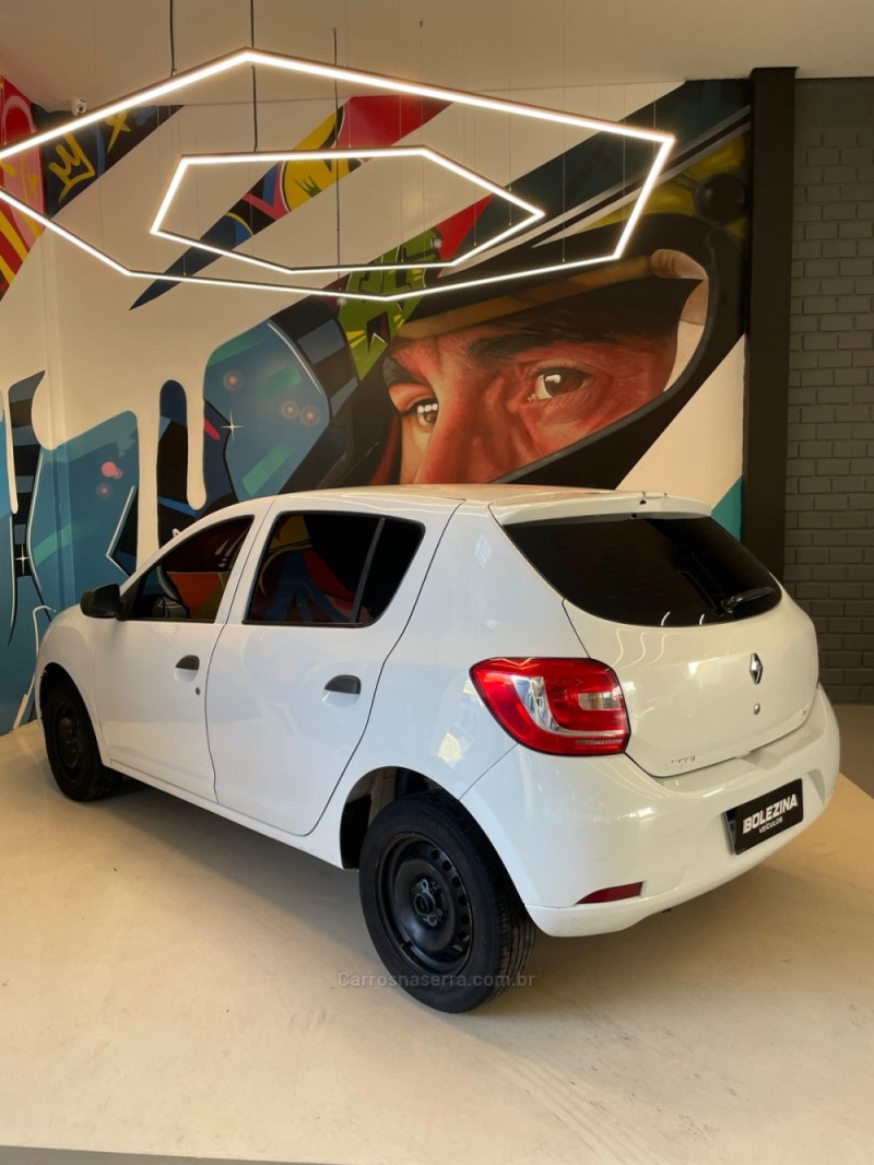 SANDERO 1.0 AUTHENTIQUE 12V FLEX 4P MANUAL - 2020 - NOVO HAMBURGO