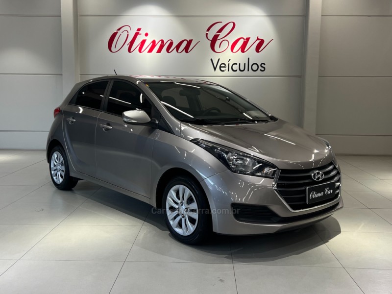 HB20 1.0 COMFORT PLUS 12V FLEX 4P MANUAL - 2017 - FLORES DA CUNHA