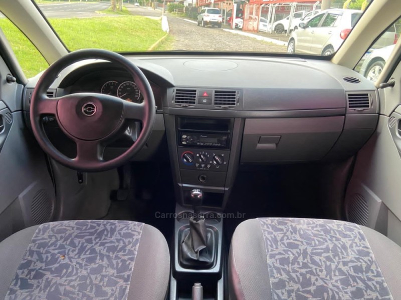 MERIVA 1.8 MPFI 8V FLEX 4P MANUAL - 2004 - DOIS IRMãOS