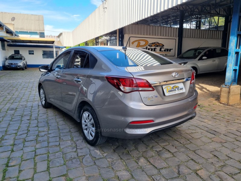 HB20S 1.0 COMFORT 12V FLEX 4P MANUAL - 2019 - VACARIA