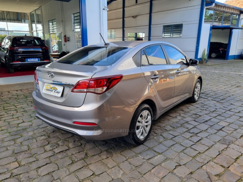 HB20S 1.0 COMFORT 12V FLEX 4P MANUAL - 2019 - VACARIA