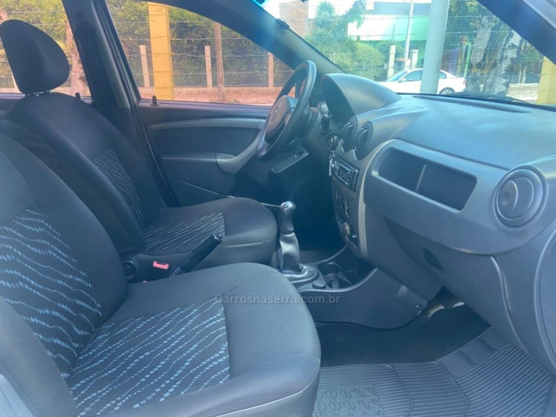 LOGAN 1.0 AUTHENTIQUE 16V FLEX 4P MANUAL - 2011 - DOIS IRMãOS