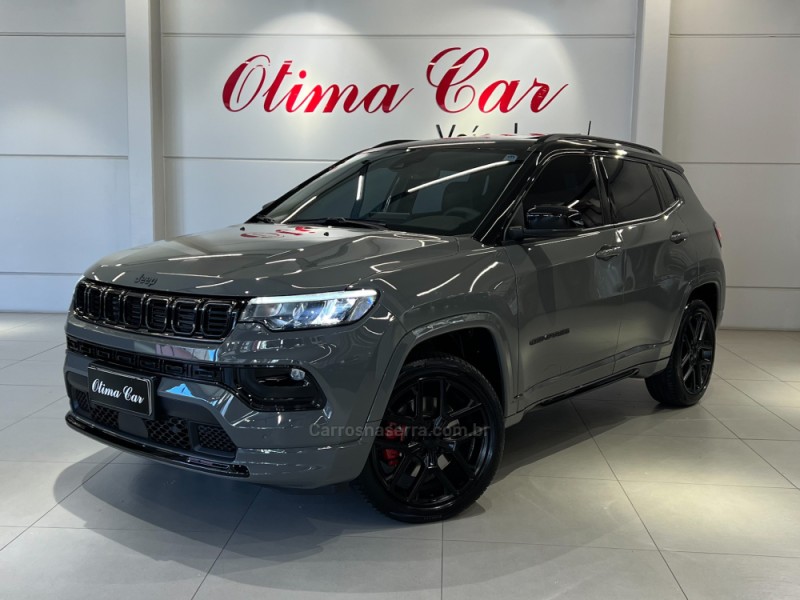 COMPASS 2.0 HURRICANE BLACKHAWK 4X4 TURBO GASOLINA 4P AUTOMÁTICO