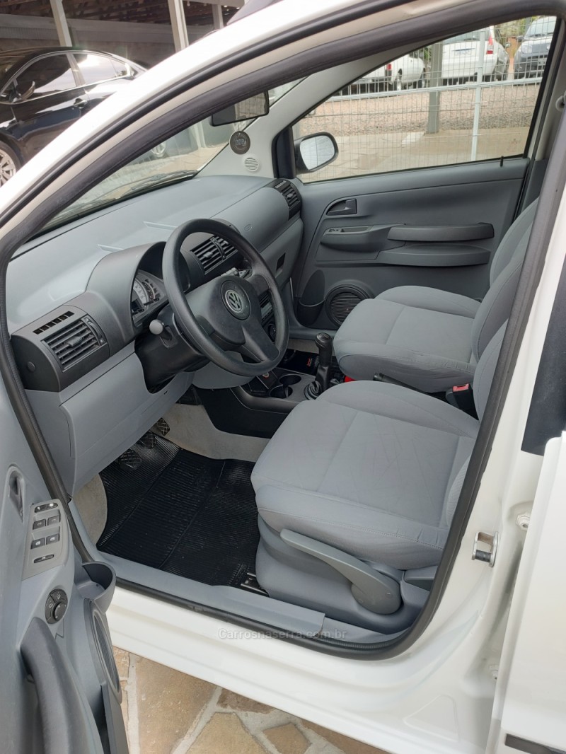 SPACEFOX 1.6 MI 8V FLEX 4P MANUAL - 2010 - TRêS COROAS