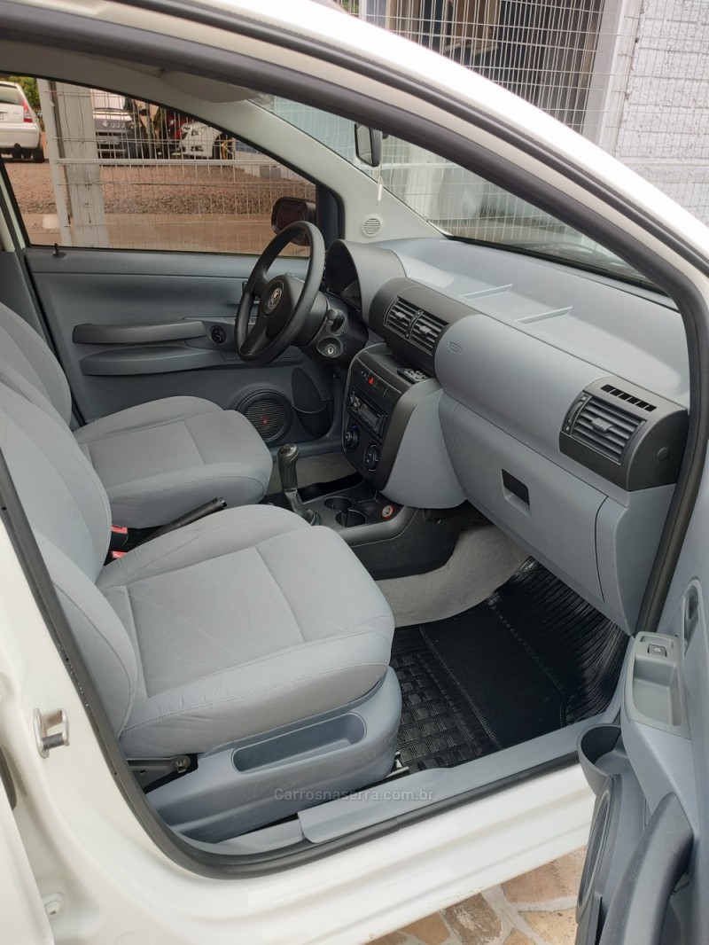 SPACEFOX 1.6 MI 8V FLEX 4P MANUAL - 2010 - TRêS COROAS