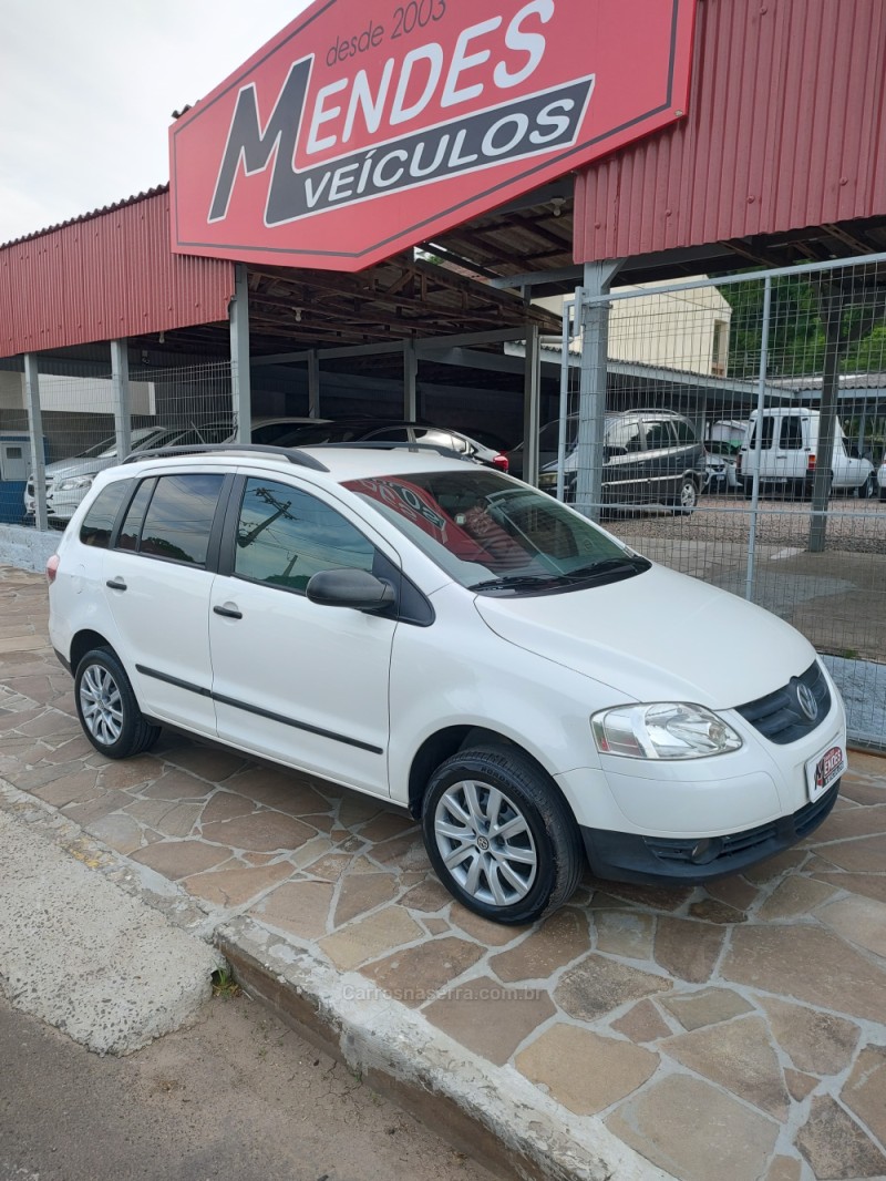 SPACEFOX 1.6 MI 8V FLEX 4P MANUAL - 2010 - TRêS COROAS