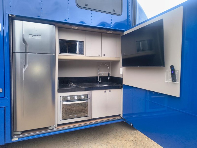 ACCELO 915 C - 2011 - CAXIAS DO SUL