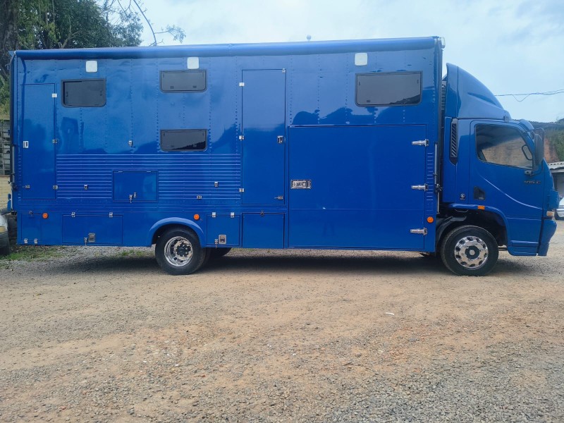 ACCELO 915 C - 2011 - CAXIAS DO SUL