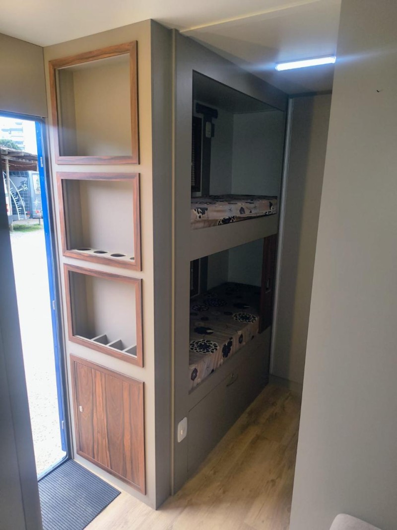 ACCELO 915 C - 2011 - CAXIAS DO SUL