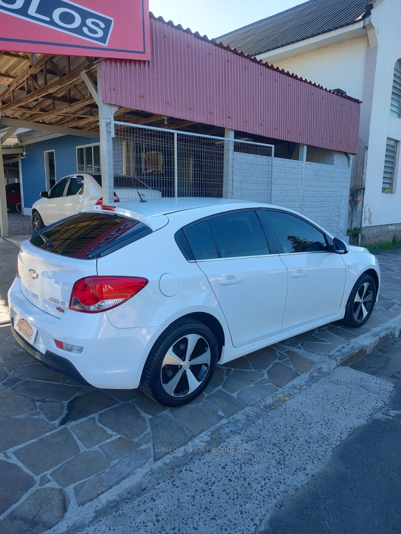 CRUZE 1.8 LT 16V FLEX 4P AUTOMÁTICO - 2014 - TRêS COROAS