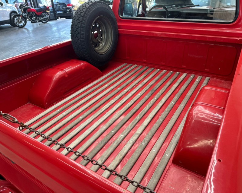 F-1000 3.9 SUPER SÉRIE CS 8V DIESEL 2P MANUAL - 1985 - VACARIA