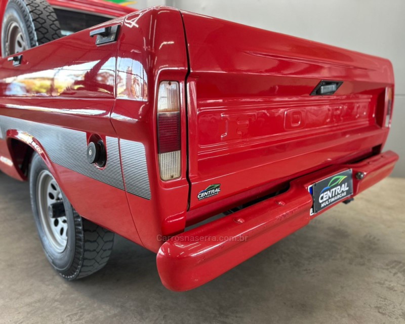 F-1000 3.9 SUPER SÉRIE CS 8V DIESEL 2P MANUAL - 1985 - VACARIA