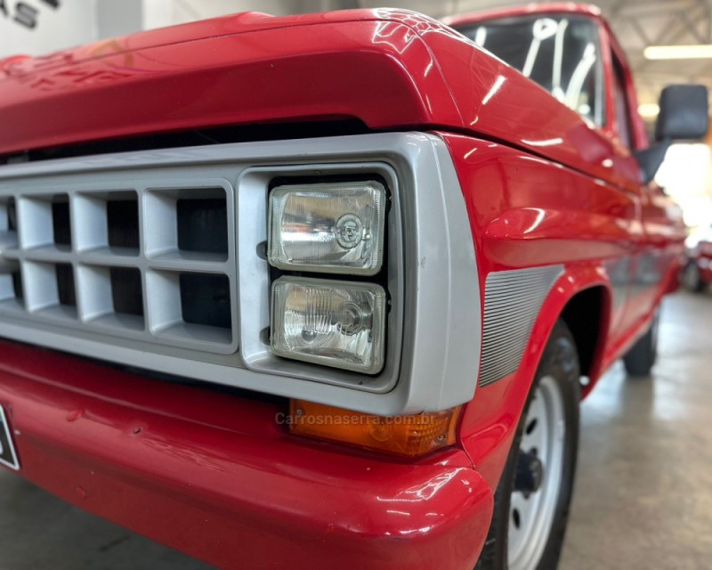 F-1000 3.9 SUPER SÉRIE CS 8V DIESEL 2P MANUAL - 1985 - VACARIA