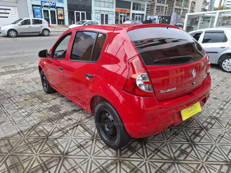 SANDERO 1.0 AUTHENTIQUE 16V FLEX 4P MANUAL - 2010 - CAXIAS DO SUL