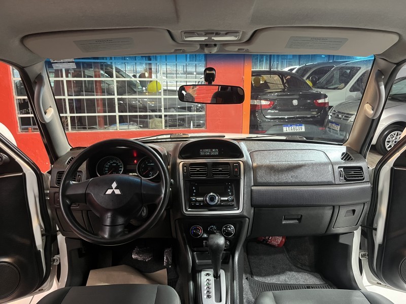 PAJERO TR4 2.0 4X2 16V 140CV FLEX 4P AUTOMÁTICO - 2015 - CAXIAS DO SUL