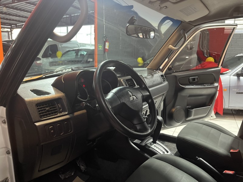PAJERO TR4 2.0 4X2 16V 140CV FLEX 4P AUTOMÁTICO - 2015 - CAXIAS DO SUL