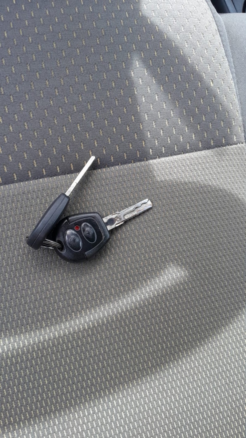 FOX 1.6 MI ROUTE 8V FLEX 2P MANUAL - 2009 - ESTRELA