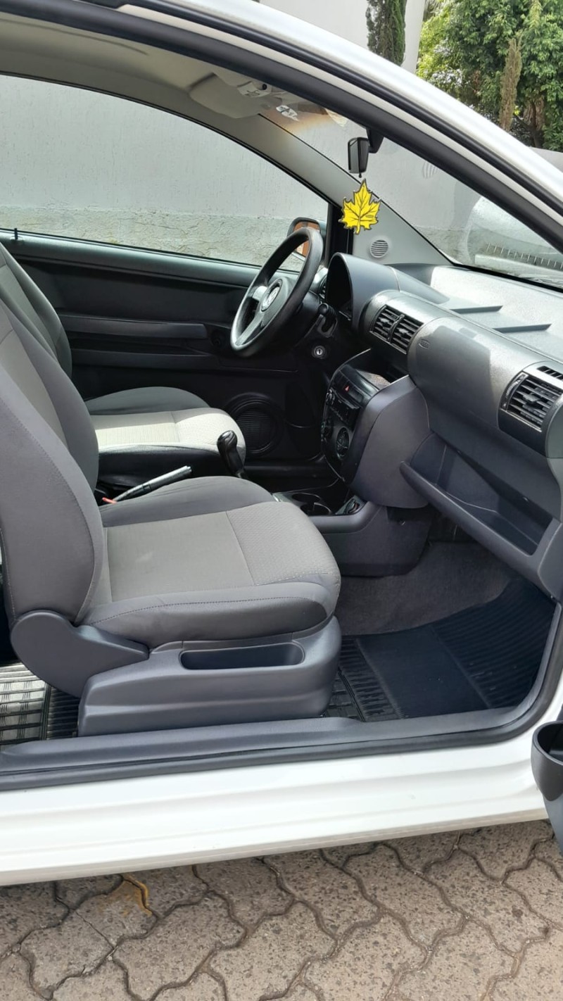 FOX 1.6 MI ROUTE 8V FLEX 2P MANUAL - 2009 - ESTRELA