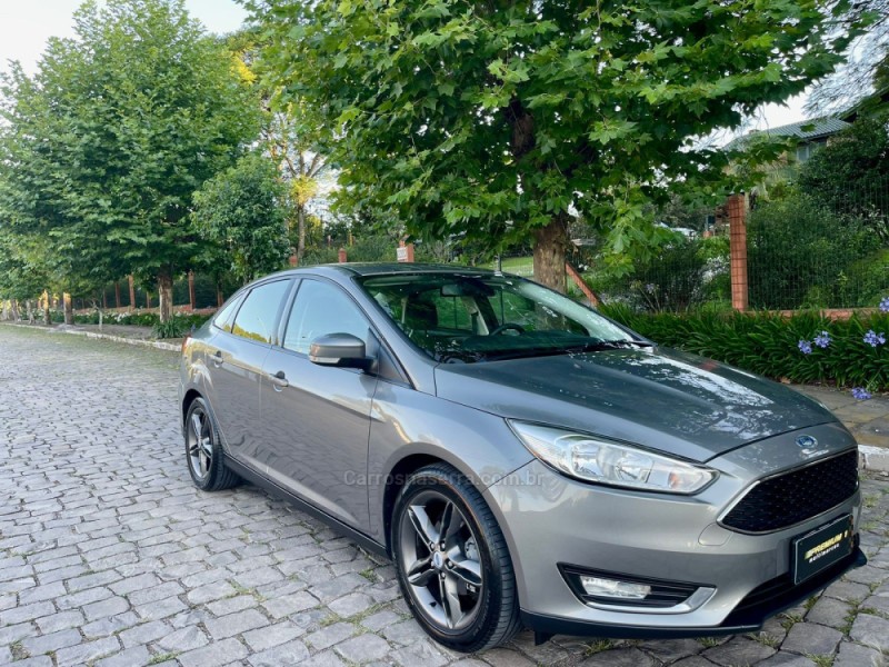 FOCUS 2.0 SE PLUS FASTBACK 16V FLEX 4P AUTOMÁTICO - 2016 - BENTO GONçALVES