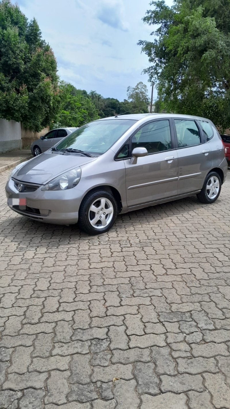 FIT 1.5 EX 16V GASOLINA 4P AUTOMÁTICO - 2005 - ESTRELA
