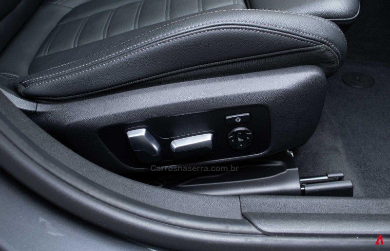 330I 2.0 M SPORT 16V GASOLINA 4P AUTOMÁTICO - 2019 - GARIBALDI